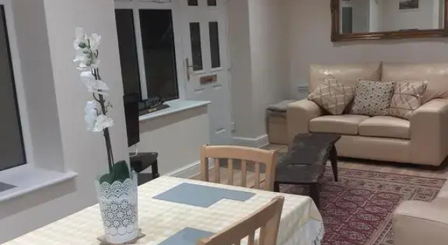 Station Retreat 6B Comberton Terrace, Забронировать Отель Киддерминстер Вустершир, рядом с Kidderminster Street Market