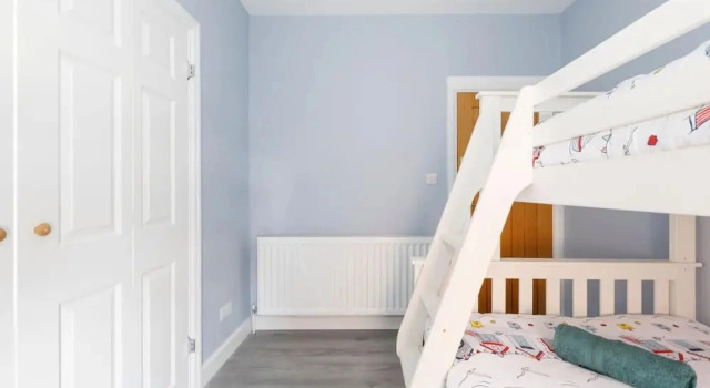 Коттедж Chic 2-bed Seafront Haven Near Felpham Beach