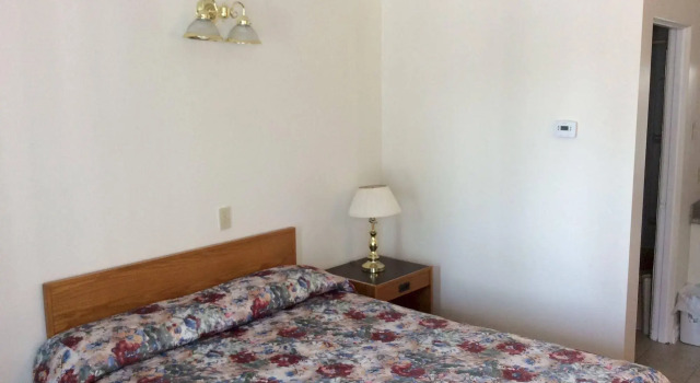 Embassy Motel, Varaa Motelli Kingston 