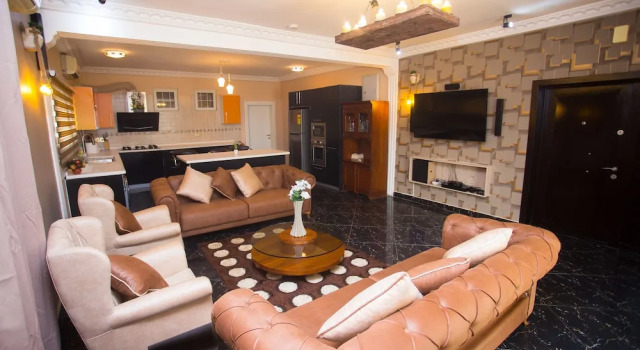 Nkrabea Royal Apartmento, Reserva ahora Apartamento Hoteles en Gran Acra con aparcamiento, Aparcamiento