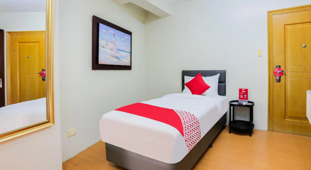 Одноместный номер Deluxe Anglo Residences Manila