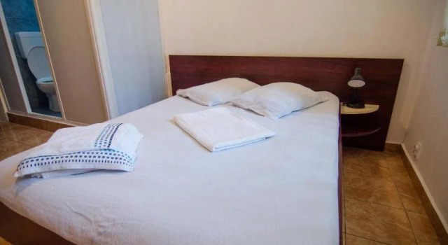 Hotel Proton, Rezerwuj Hotel Neptun Constanta