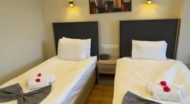 Lions Hotel, Varaa Hotelli Hotellit Marmara-alue pysäköinnillä, Pysäköinti