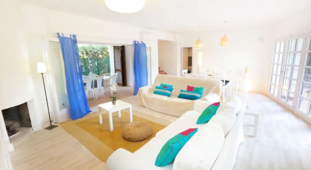 Villa Vista a la Playa Para 13 Personas en Cambrils, Забронировать Вилла Отели El Baix Camp 3 звезды, 3*