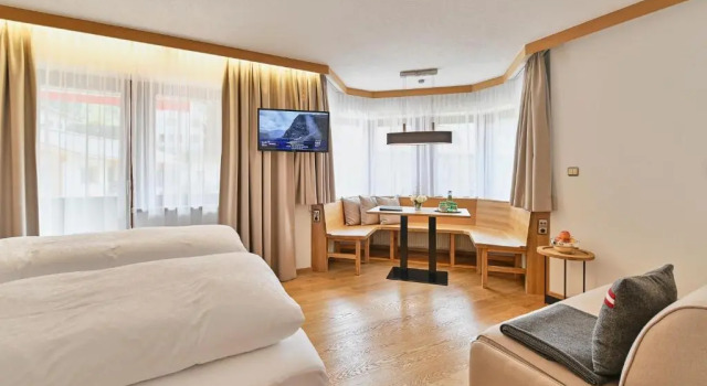 Номер Comfort Hotel Garni Sursilva