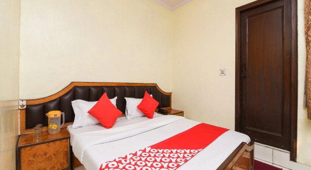 Hotel O Paharganj Near Railway Station Formerly Chand Palace, Забронировать Отель Отели Нью-Дели с завтраком, Завтраки