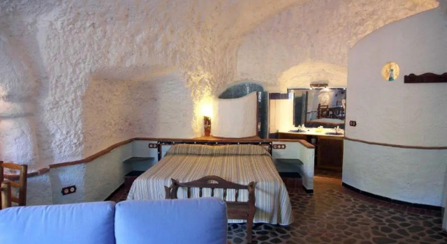 Студия Cuevas Del Zenete