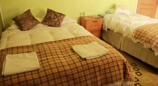 Hostal Taty's House, Rezervovat Hotel Hotely v Los Lagos s parkováním, Parkování