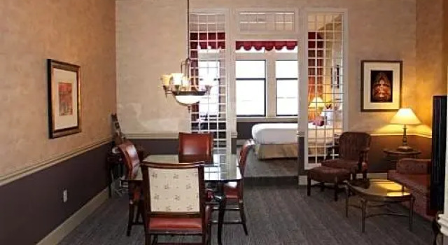 Люкс Executive Roberts Riverwalk Hotel Detroit