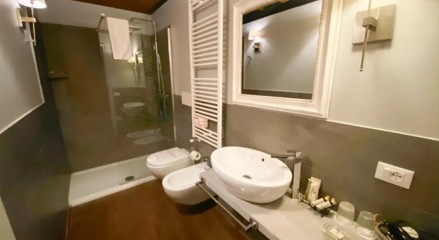 Полулюкс Дуплекс Rosso Charm B&B