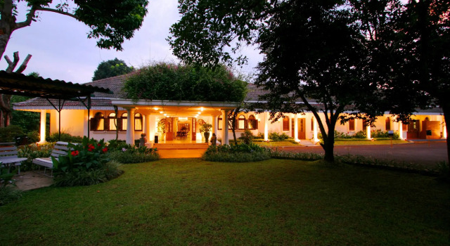 The Kartipah GuestHouse, Book Hotel Hoteller i Bandung med pool, nær Dago Indah Golf Course, Swimmingpool