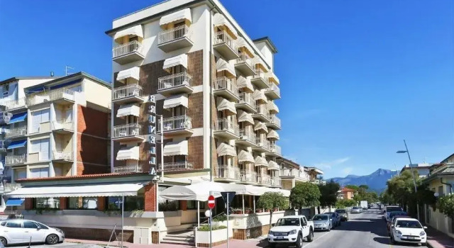 Hotel Brunella, Забронировать Отель Отели Версилия 3 звезды, 3*