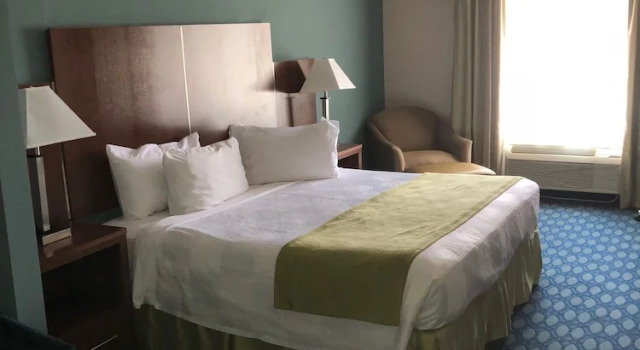 Номер Business Countryview Inn & Suites