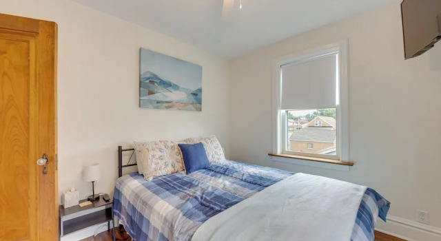 Pet-friendly St Louis Home w/ Grill & Backyard, Buchen Sie Ferienhaus Saint Louis 