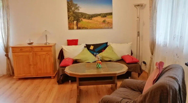 Ferienwohnung Am Apelsberg, Book Hotel Neuhaus am Rennweg Rennsteig