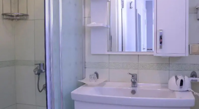 Трёхместный номер Standard с балконом Bella Garden Hotel