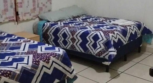 Hostal Maya Land, Book Hostel / Vandrerhjem Santa Cruz del Quiche Guatemala