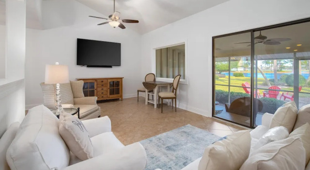 Bayou Village 648, Varaa Hotelli Hotellit Emerald Coast uima-altaalla, Uima-allas