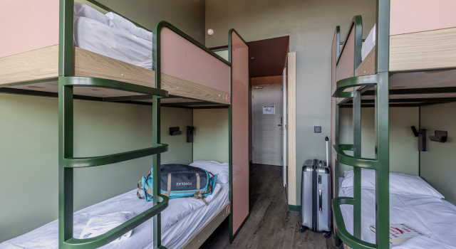 Cama em dormitório (Dormitório Feminino) MEININGER Hotel Berlin Mitte