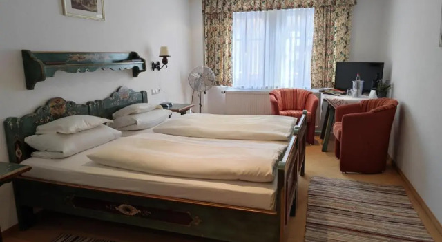 Двухместный номер Standard Hotel Tilman Riemenschneider by ANS