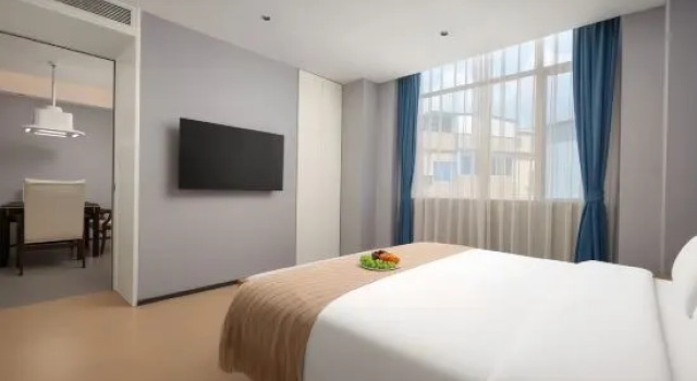 Люкс Jinghu Greater Bay Area Renwen Hotel