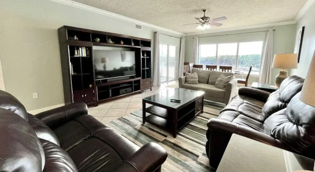 Номер Standard Bay John 406 3 Bedroom Condo