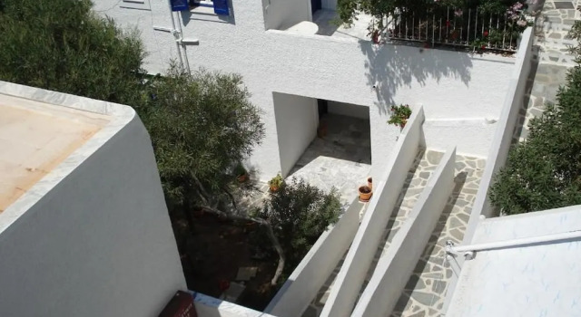 Tatsis Apartments
