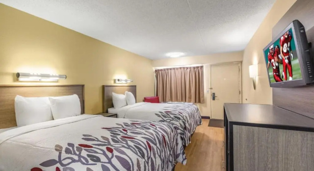 Четырёхместный номер Deluxe Red Roof Inn Kalamazoo West - Western Michigan U