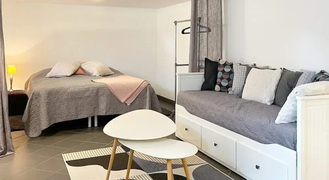 4 Person Holiday Home in Ystad-by Traum, Rezerwuj Apartament Hotele w Lagos z parkingiem, Parking