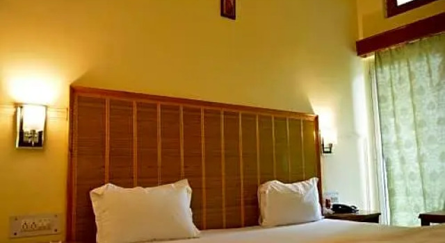 Полулюкс Deluxe Hotel Zen