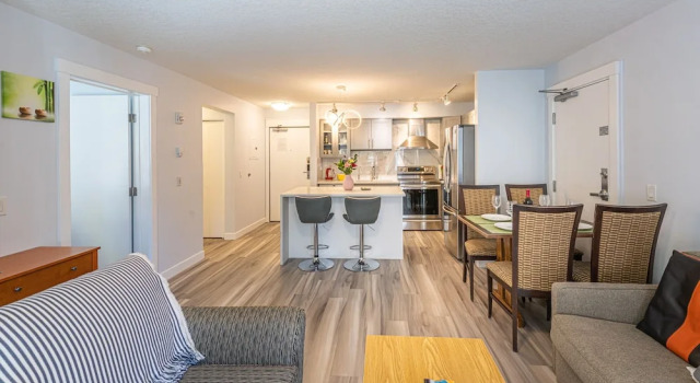 Luxurious Honeymoon & Anniversary Suite