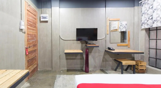 Двухместный номер Standard RedDoorz Plus @ Taft North Mandurriao