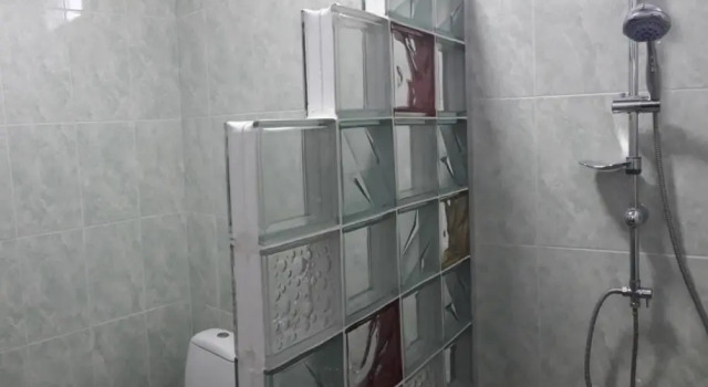 Standard quarto Omsi House