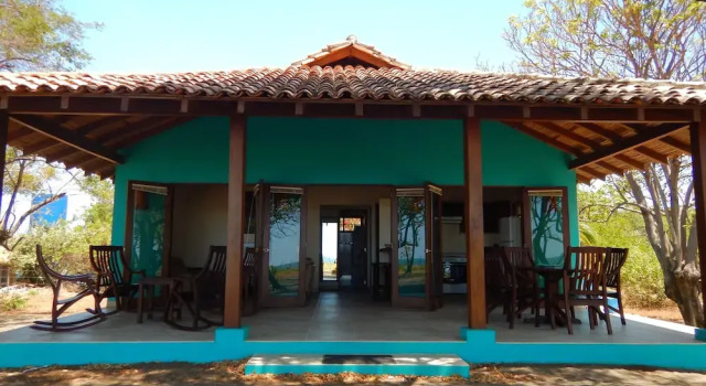 Salt Escapes Nicaragua - Bella Casas, Prenota Casa vacanze Cottage a Leon Region, Cottage