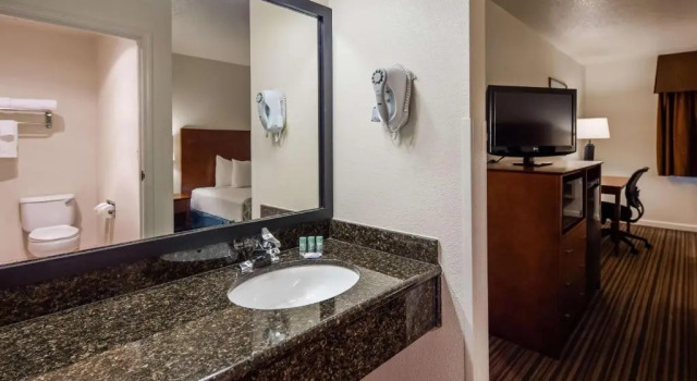 Номер Standard Best Western Capital City Inn