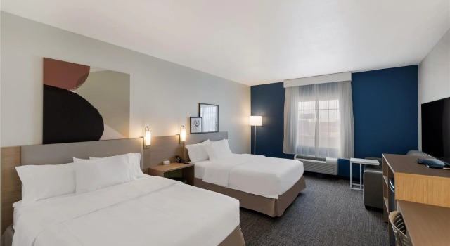 Standard quadruple chambre Spark by Hilton Midland South
