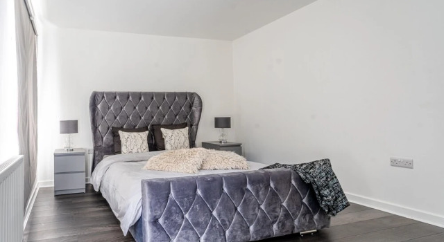 Charming 3-bed House in Glasgow With Free Parking, Забронировать Отель Отели Глазго с парковкой, рядом с Grosvenor Casino Glasgow, Riverboat, Парковка