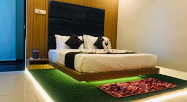 Hotel Fountain Fun, Prenota Hotel Patan Gujarat