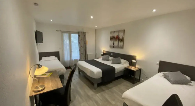 Номер Comfort Logis Hôtel LOliveraie
