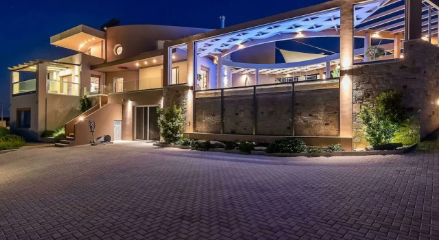 Luxury Villa With Heated Pool, Hamam, Hydromassage, Billiard, 700m to the Beach, Забронировать Вилла Агия-Пелагия Центральный Крит