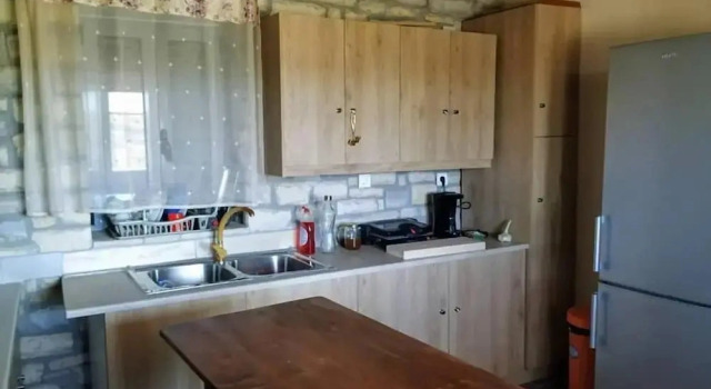 Вилла с 3 комнатами с балконом и с видом на море Stone Maisonettes