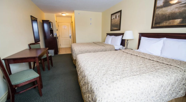 Четырёхместный номер Standard Nova Inn Acheson