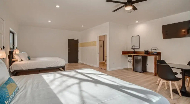 Студия с балконом JC Suites