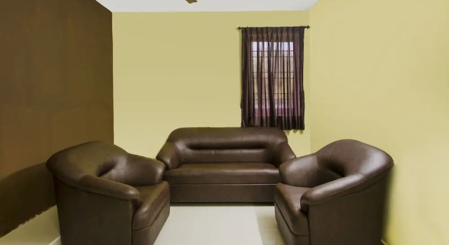 OYO 13036 Home Spacious 2BHK ECR