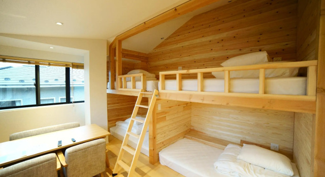 Dot Hostel & Bar