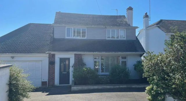 Beautiful, Spacious 4-bed House in Brixham, Book Hotel Hoteller i Brixham med parkering, Parkering