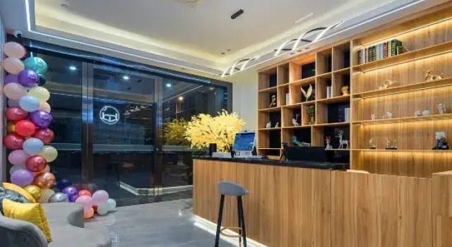 Muse cinema Hotel(Baolong square store of Shaoxing Paojiang agricultural and Commercial College), Prenota Hotel Hotel a Shaoxing con parcheggio, Parcheggio