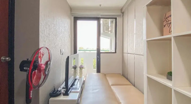 Апартаменты Standard 1Br Near Tanjung Barat Station At Kebagusan City Apartment