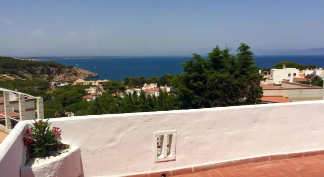 Апартаменты 115 Carrer Punta Montgó
