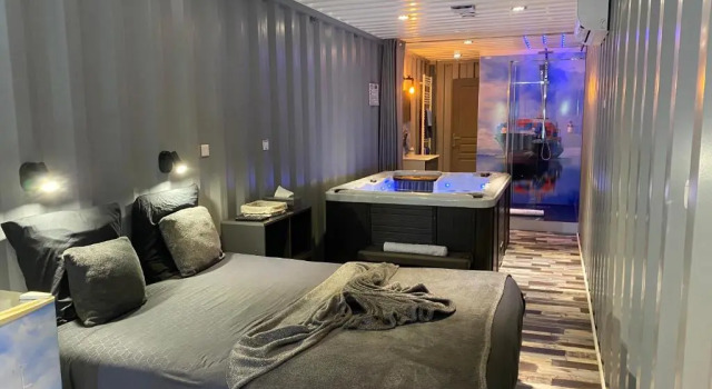 Daire Les Docks Insolite & SPA